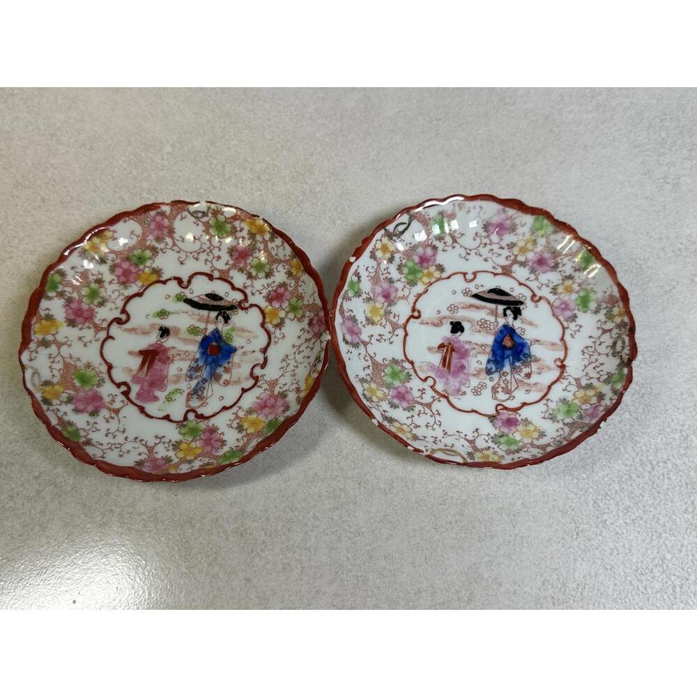 VTG Japanese Hand Painted Geisha Tea Cups & Saucers Pair Red Trim Moriage Style - Picture 3 of 7